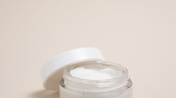 بهترین مرطوب‌کننده سبک برای پوست چرب