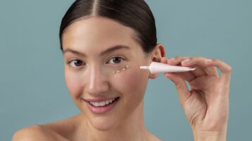 بهترین کرم دور چشم: راهنمای جامع انتخاب و استفاده